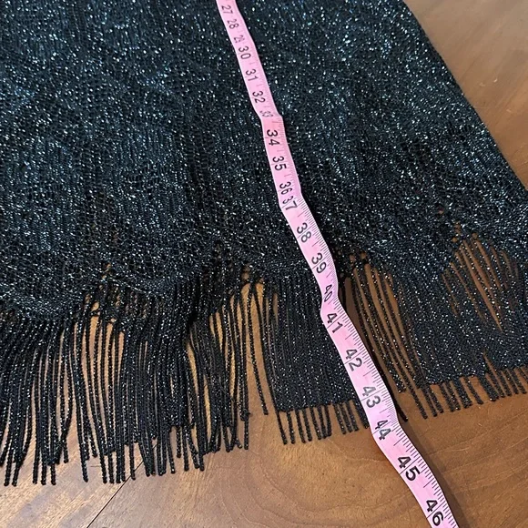 Hourglass Shimmering Black Dress - Picture 8 of 10